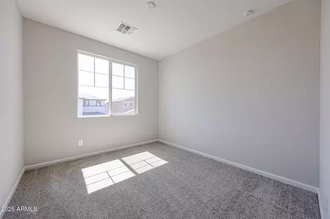 Bedroom - 2720 E Dutchmans Trl, Apache Junction, AZ 85119 photo 3 of 7