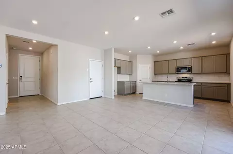 Entry Way - 2720 E Dutchmans Trl, Apache Junction, AZ 85119 photo 2 of 4