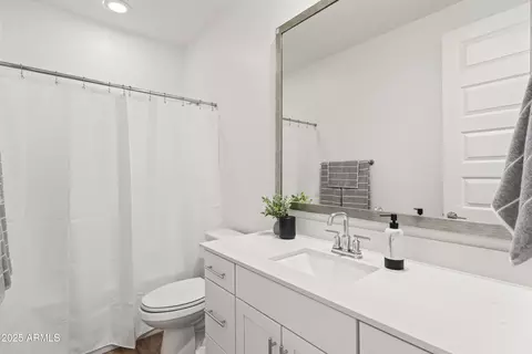Bath - 9837 E Tiburon Ave, Mesa, AZ 85212 photo 2 of 3