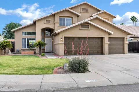 1215 W Wahalla Ln W, Phoenix, AZ 85027