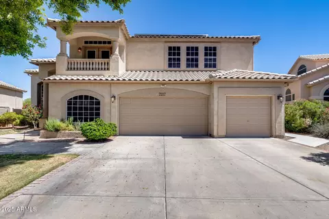 7217 S Hazelton Ln, Tempe, AZ 85283