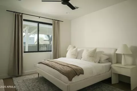 3101 E Sells Dr, Phoenix, AZ 85016 photo 9