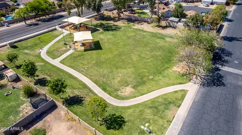 View/Area - 623 W Harvard Ave, Gilbert, AZ 85233 photo 5 of 6