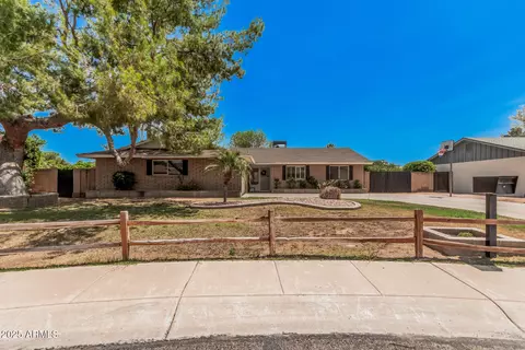 1817 W Seldon Ln, Phoenix, AZ 85021