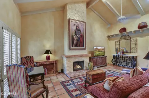 5738 N Scottsdale Rd, Paradise Valley, AZ 85253