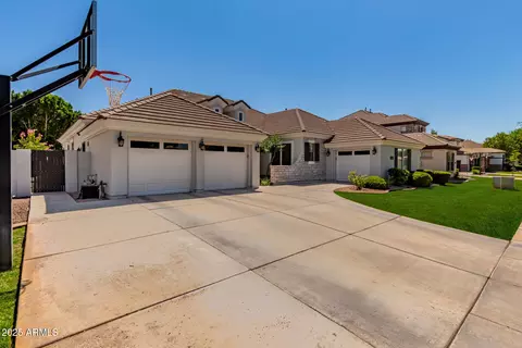 3153 E Linda Ln, Gilbert, AZ 85234 photo 3