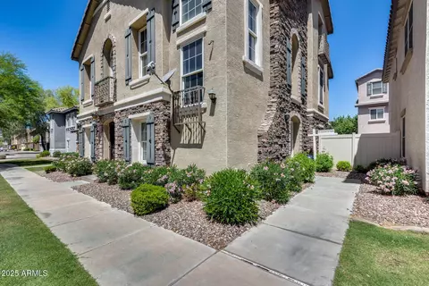 5729 S 21st Ter, Phoenix, AZ 85040