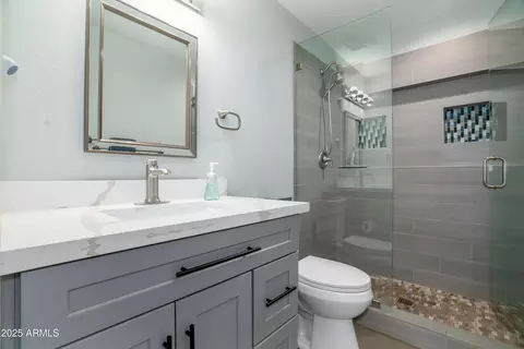 Bath - 1630 E Minton Dr, Tempe, AZ 85282 photo 5 of 5
