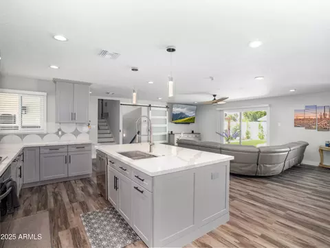 Kitchen - 1630 E Minton Dr, Tempe, AZ 85282 photo 2 of 2
