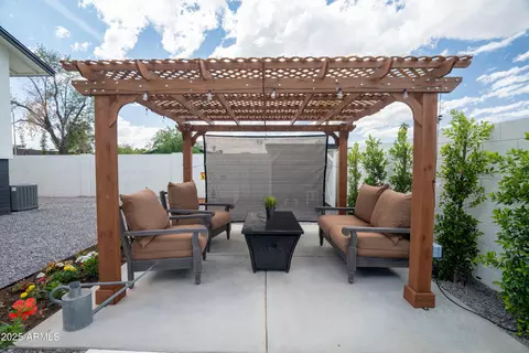 Exterior - 1630 E Minton Dr, Tempe, AZ 85282 photo 5 of 10