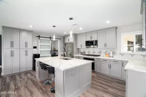 Kitchen - 1630 E Minton Dr, Tempe, AZ 85282 photo 1 of 2