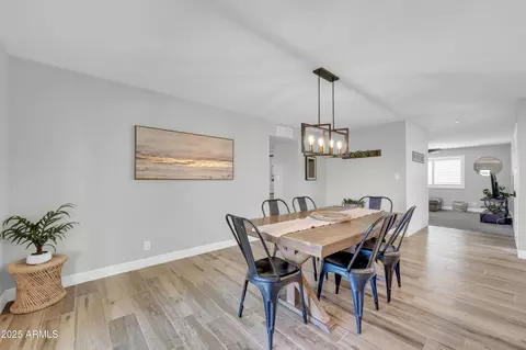 8 S Cholla St, Gilbert, AZ 85233 photo 4