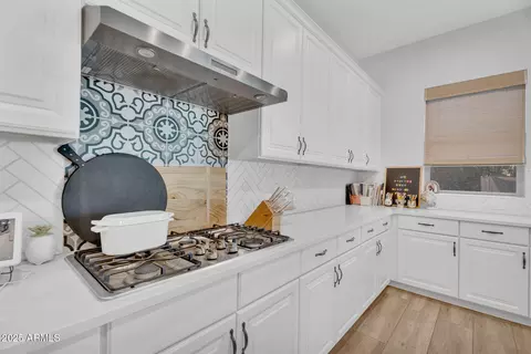 Kitchen - 3415 E Arabian Dr, Gilbert, AZ 85296 photo 6 of 6