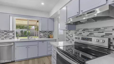 9911 W Pleasant Valley Rd, Sun City, AZ 85351