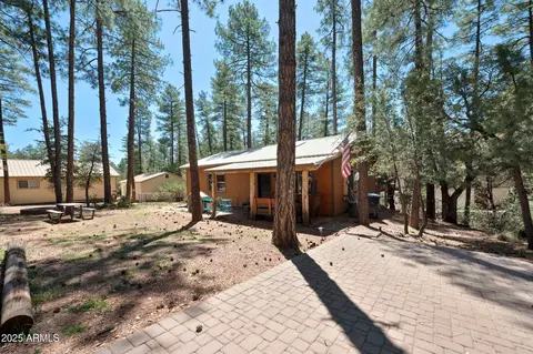 3685 N Cochise Ln, Pine, AZ 85544