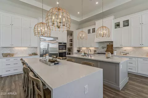 Kitchen - 2697 E Maplewood St, Gilbert, AZ 85297 photo 2 of 8