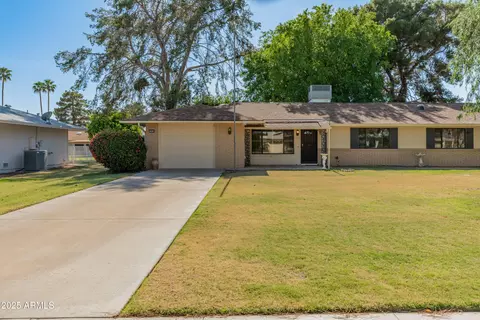 15610 N 98th Ave #26, Sun City, AZ 85351