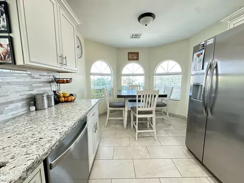 Kitchen - 9001 W Windsor Ave, Phoenix, AZ 85037 photo 10 of 10
