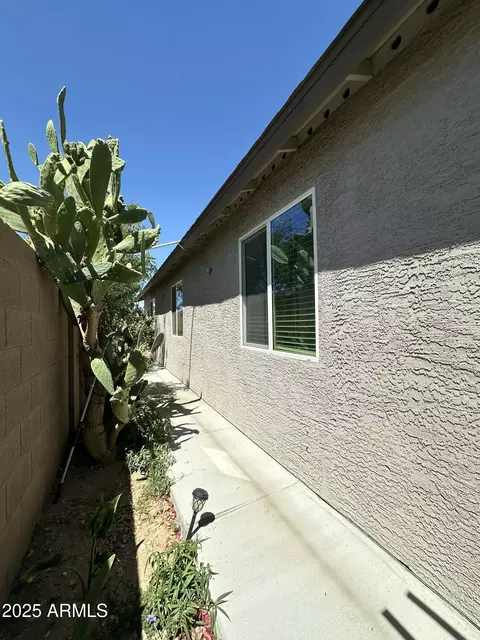 Exterior - 9001 W Windsor Ave, Phoenix, AZ 85037 photo 4 of 8