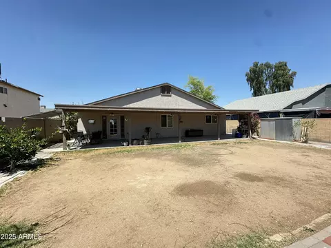 Exterior - 9001 W Windsor Ave, Phoenix, AZ 85037 photo 6 of 8