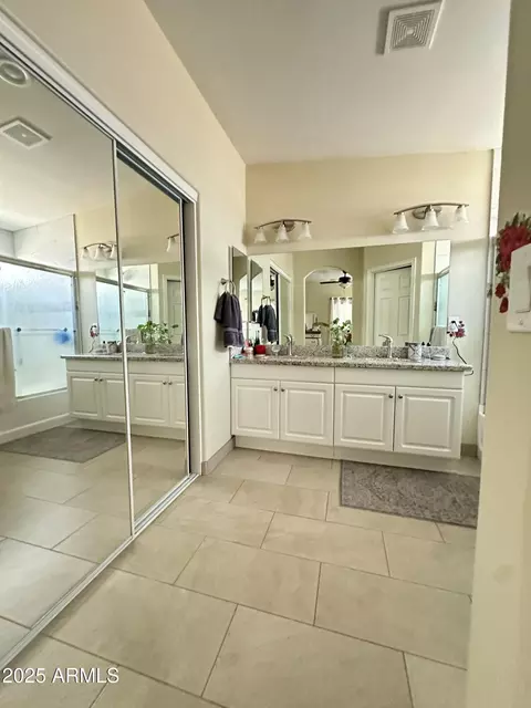 Bath - 9001 W Windsor Ave, Phoenix, AZ 85037 photo 2 of 4