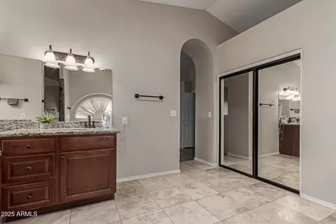 Bath - 1946 E Caroline Ln, Tempe, AZ 85284 photo 4 of 5