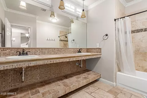 Bath - 1946 E Caroline Ln, Tempe, AZ 85284 photo 5 of 5