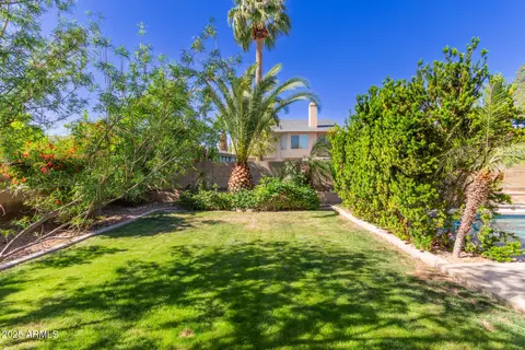 Exterior - 1946 E Caroline Ln, Tempe, AZ 85284 photo 7 of 11
