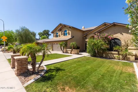 Exterior - 1946 E Caroline Ln, Tempe, AZ 85284 photo 2 of 11