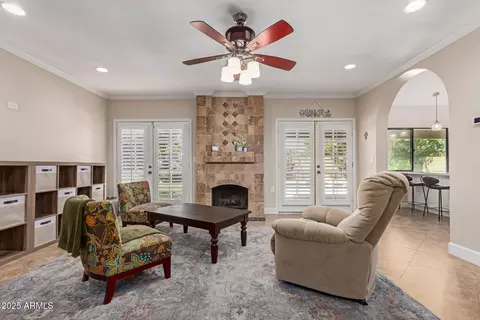 Living - 1946 E Caroline Ln, Tempe, AZ 85284 photo 4 of 5