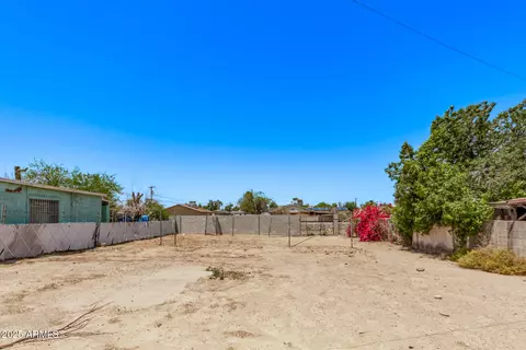 448 E Main St #18, Avondale, AZ 85323