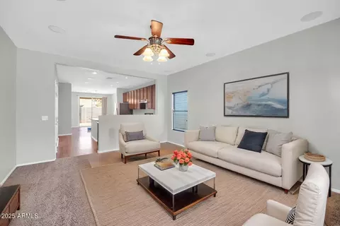 6330 W Constance Way, Laveen, AZ 85339