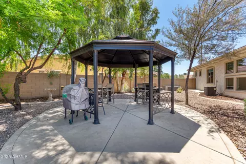 Exterior - 1096 E Lodgepole Dr, Gilbert, AZ 85298 photo 6 of 18
