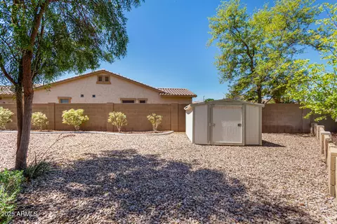 Exterior - 1096 E Lodgepole Dr, Gilbert, AZ 85298 photo 9 of 18