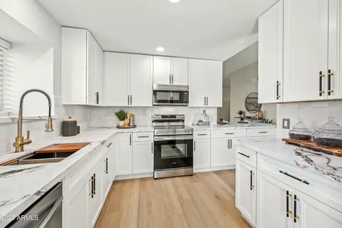 Kitchen - 4902 E Golden St, Mesa, AZ 85205 photo 6 of 6