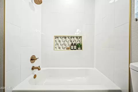 Bath - 4902 E Golden St, Mesa, AZ 85205 photo 3 of 5
