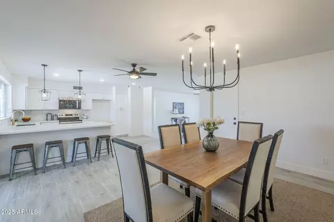 3722 W Michelle Dr, Glendale, AZ 85308