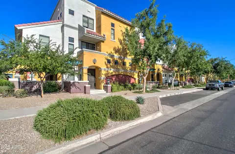 123 N Washington St #16, Chandler, AZ 85225