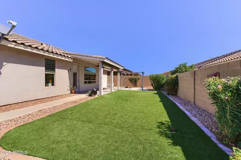 Exterior - 11209 E Ocaso Ave, Mesa, AZ 85212 photo 2 of 5