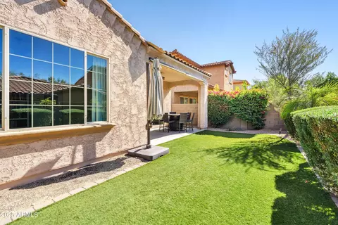Exterior - 4535 E Navigator Ln, Phoenix, AZ 85050 photo 6 of 9