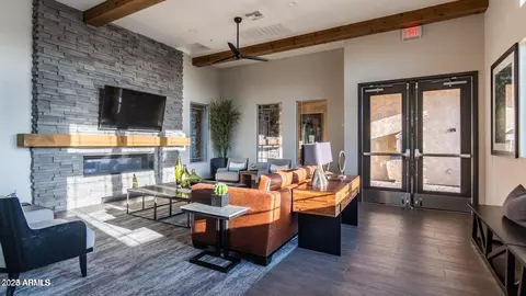View/Area - 4535 E Navigator Ln, Phoenix, AZ 85050 photo 8 of 10