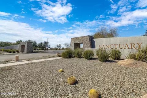View/Area - 4535 E Navigator Ln, Phoenix, AZ 85050 photo 1 of 10