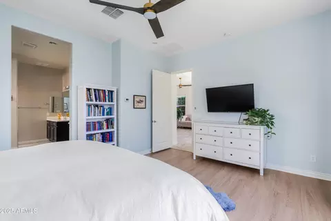 Bedroom - 4535 E Navigator Ln, Phoenix, AZ 85050 photo 3 of 6