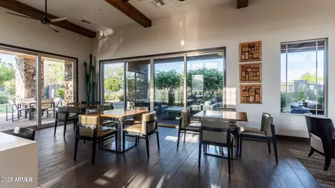 View/Area - 4535 E Navigator Ln, Phoenix, AZ 85050 photo 9 of 10
