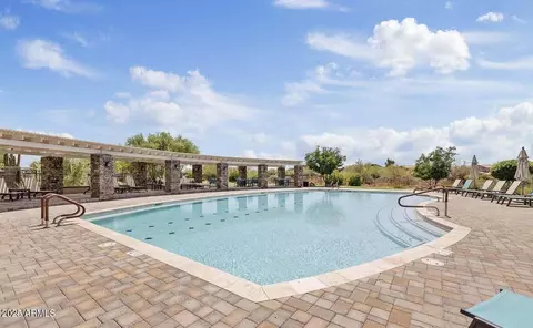 Exterior - 4535 E Navigator Ln, Phoenix, AZ 85050 photo 7 of 9