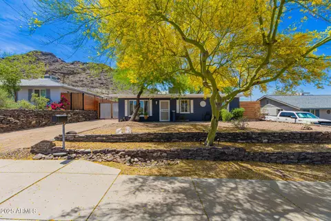 1527 E Sunnyslope Ln, Phoenix, AZ 85020