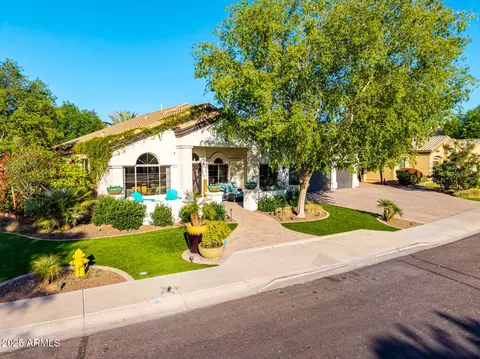 Exterior - 2139 S Granite St, Gilbert, AZ 85295 photo 31 of 33