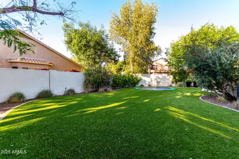 Exterior - 2139 S Granite St, Gilbert, AZ 85295 photo 29 of 33