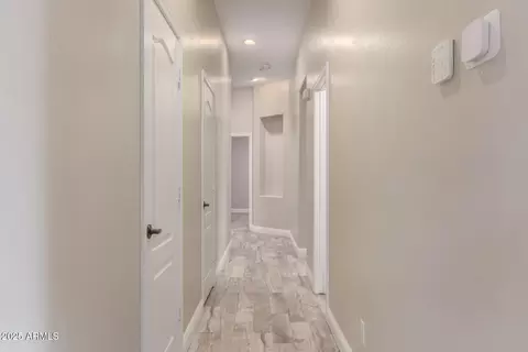 Entry Way - 2139 S Granite St, Gilbert, AZ 85295 photo 6 of 8