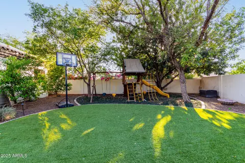 Exterior - 2139 S Granite St, Gilbert, AZ 85295 photo 28 of 33